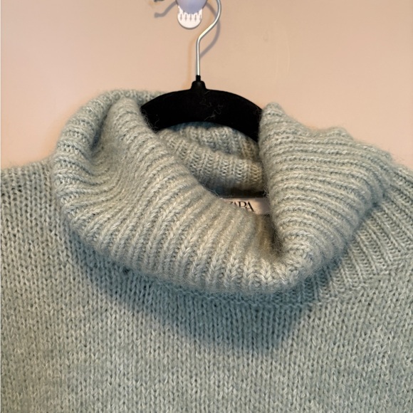 Zara Sage Green Turtleneck Sweater - Picture 3 of 9